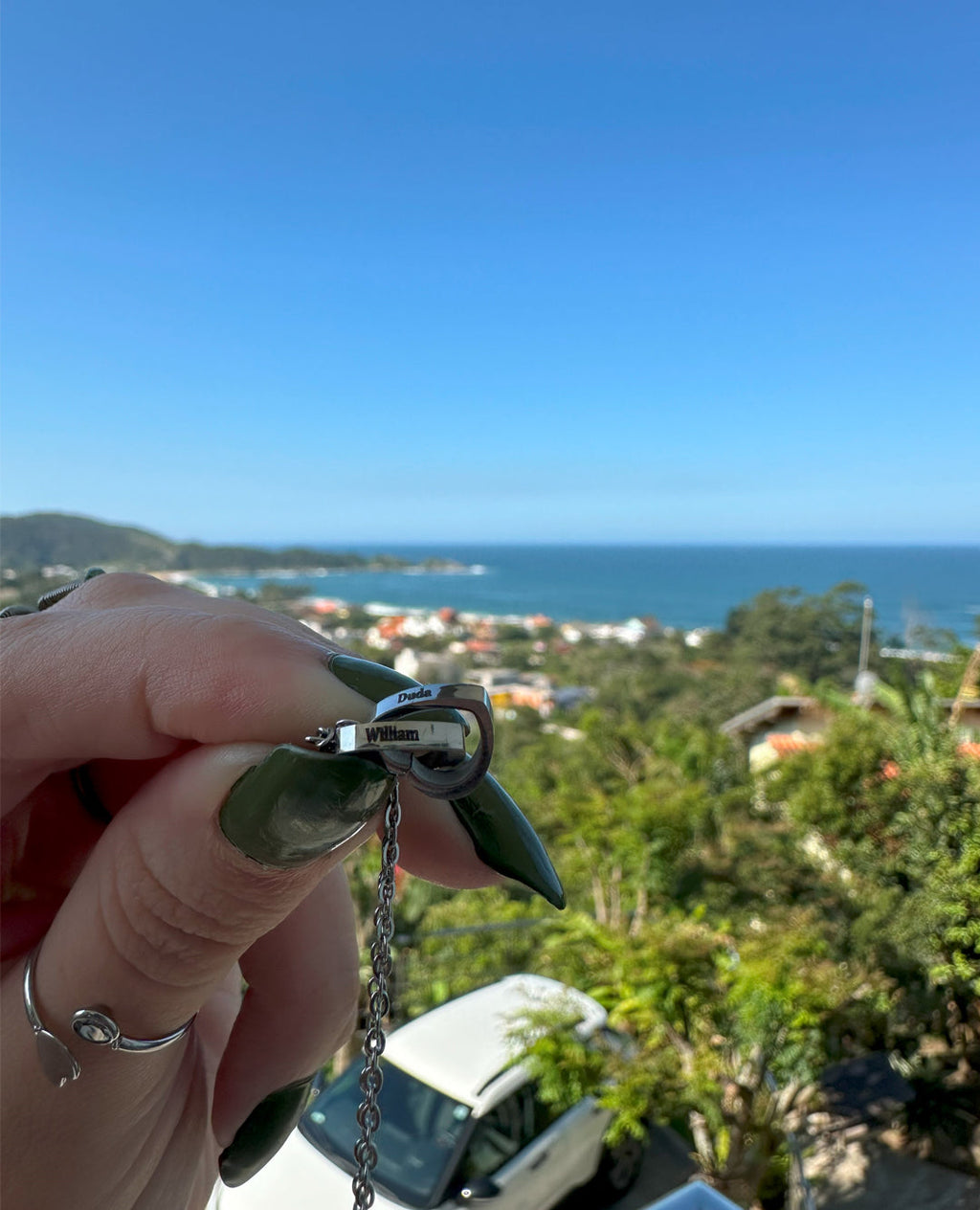 Caixa com Rosa  & Colar Personalizado + Anel do Abraço 💕